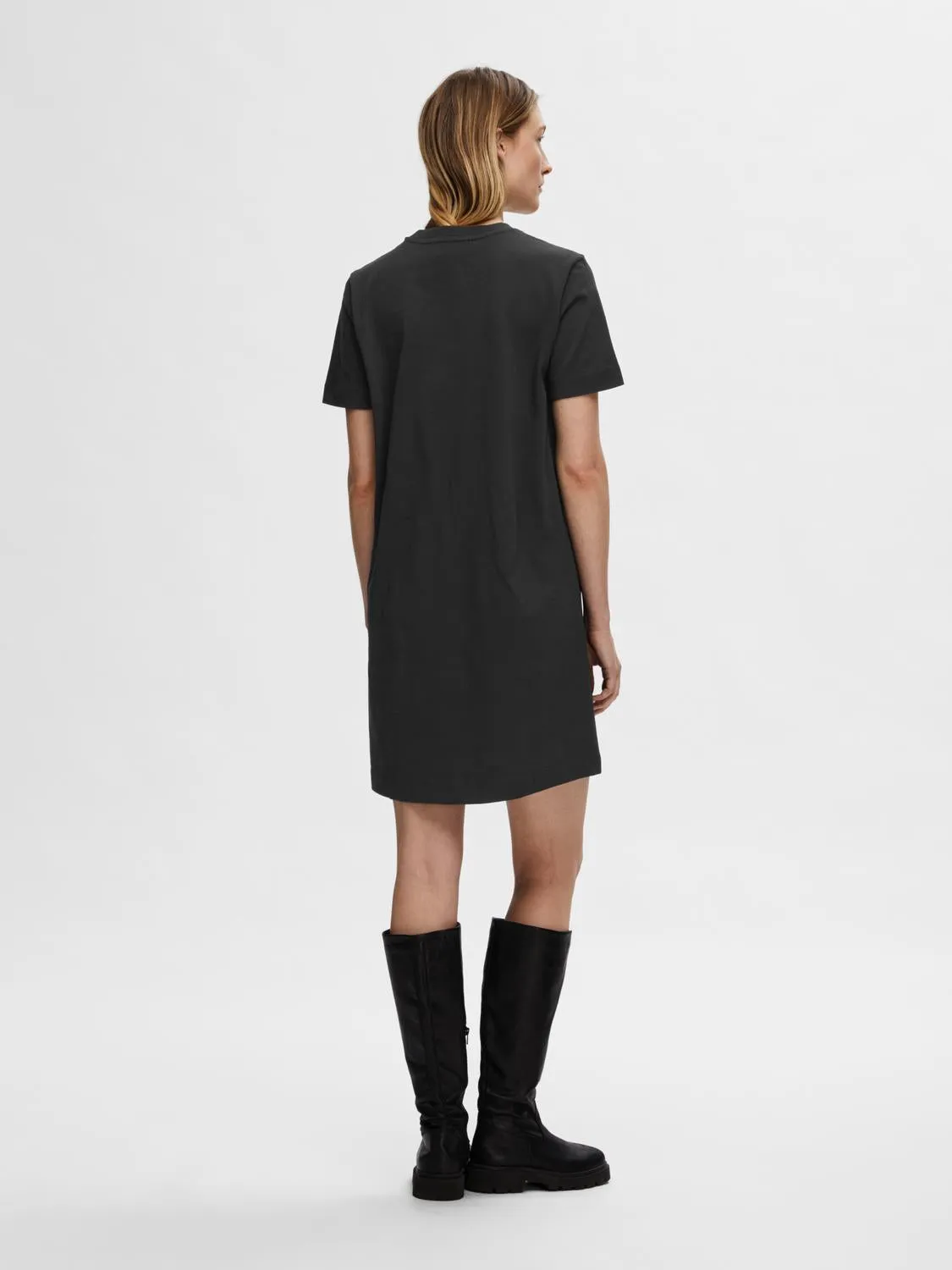 Essential Ss Short Tee Dress - Black