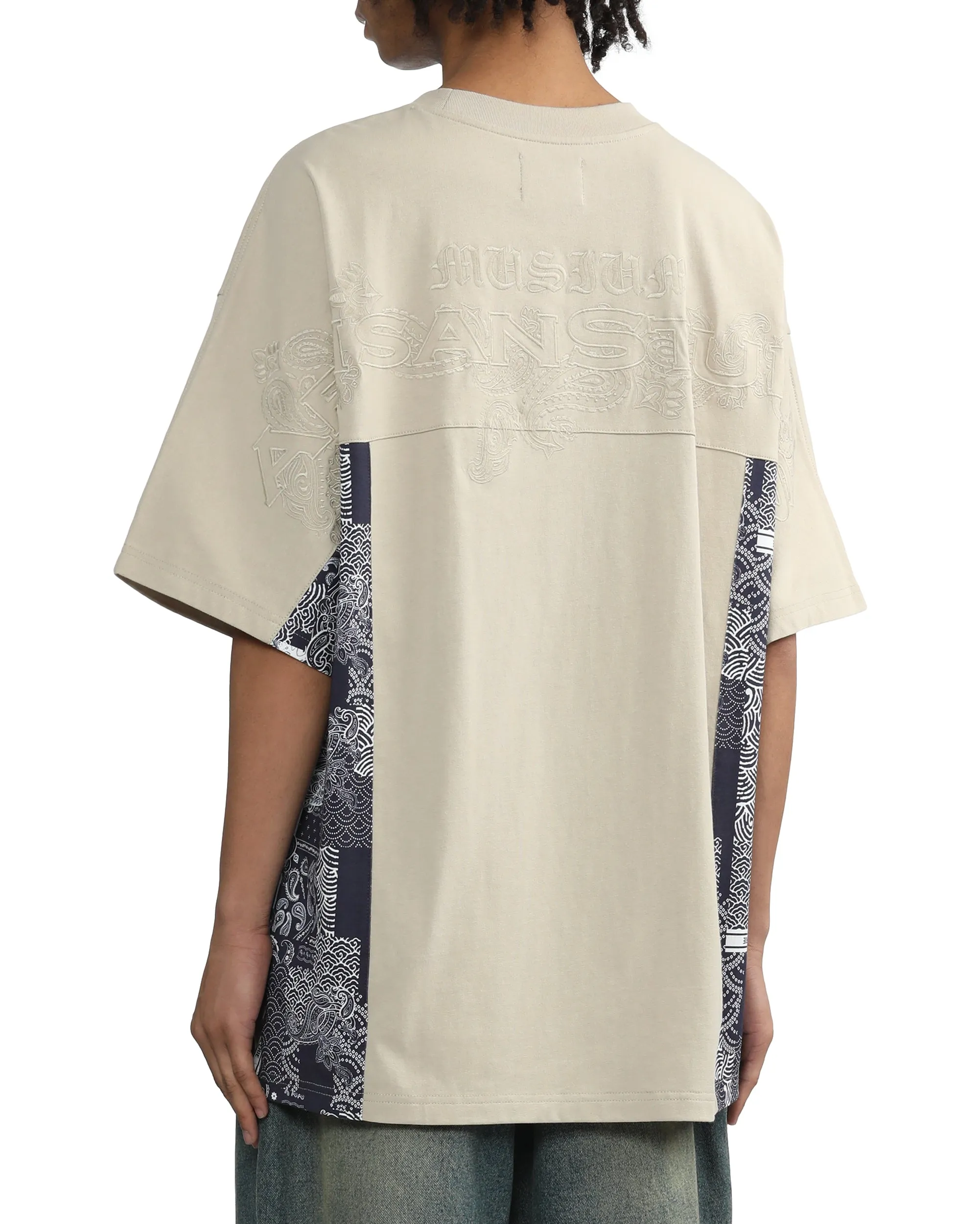 ESSENTIAL TEE
