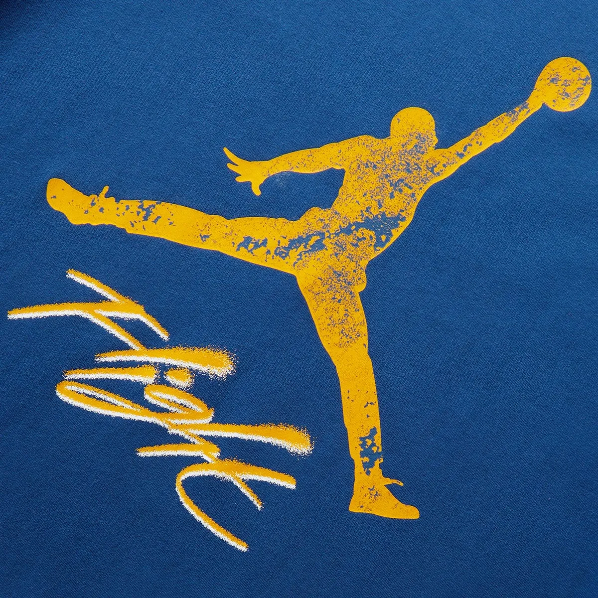 ESSENTIAL TEE