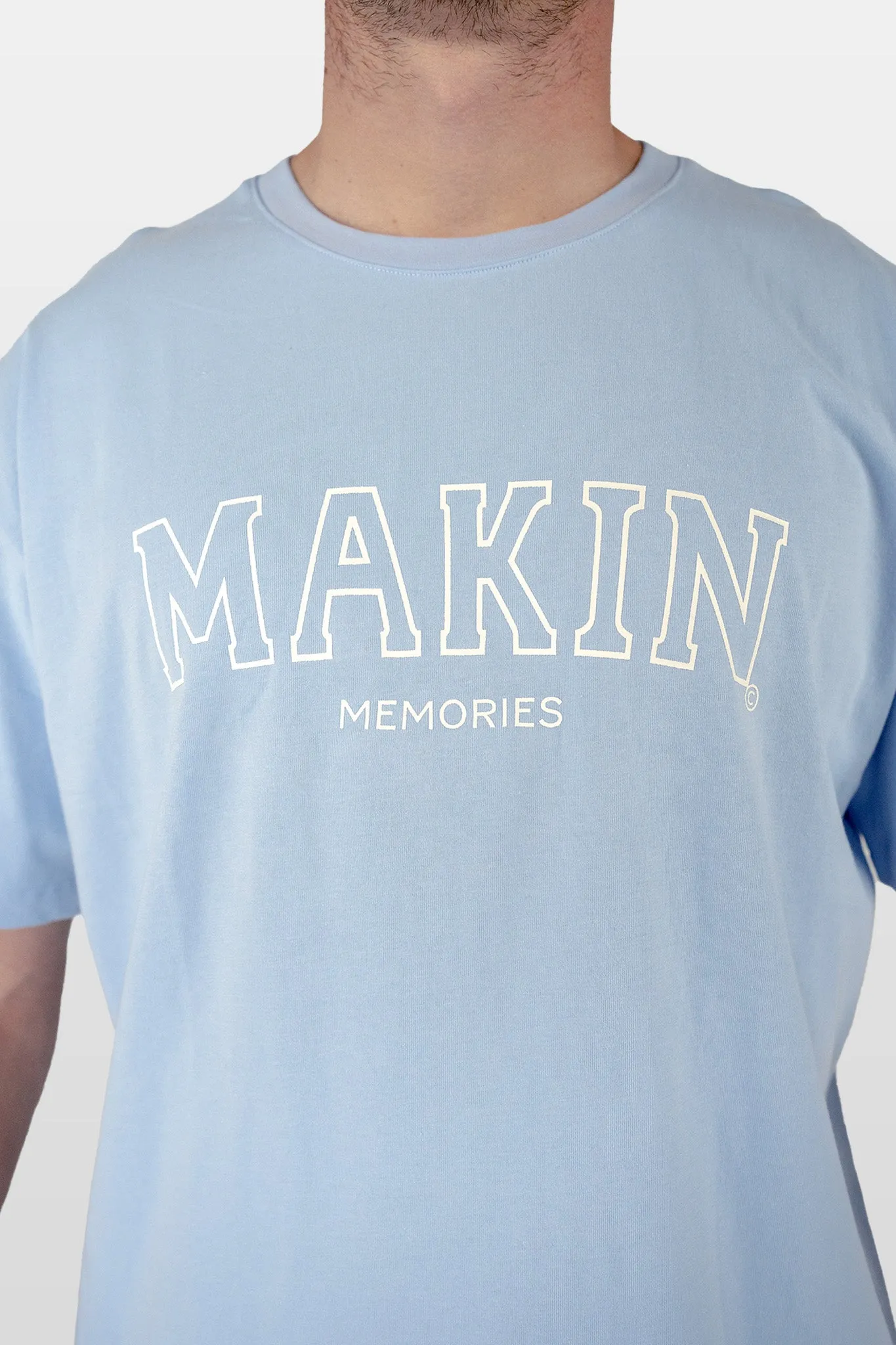 MAKIN TEE IN BLUE