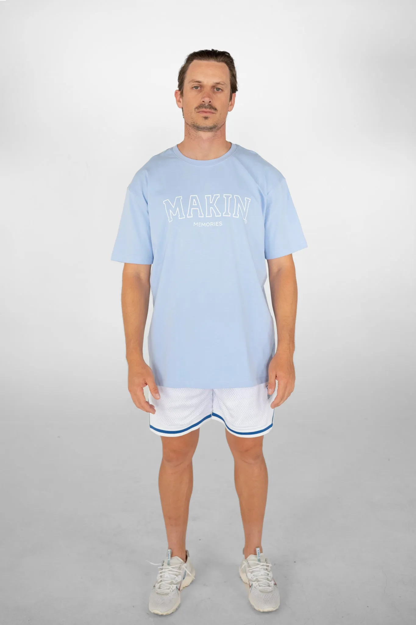 MAKIN TEE IN BLUE