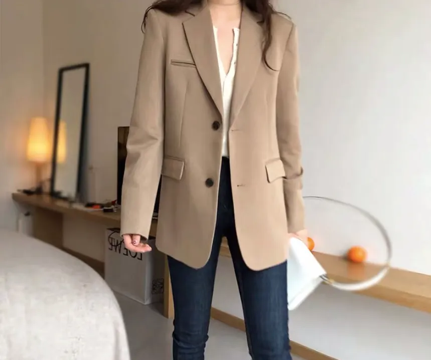Relaxed Single-Breasted Blazer
