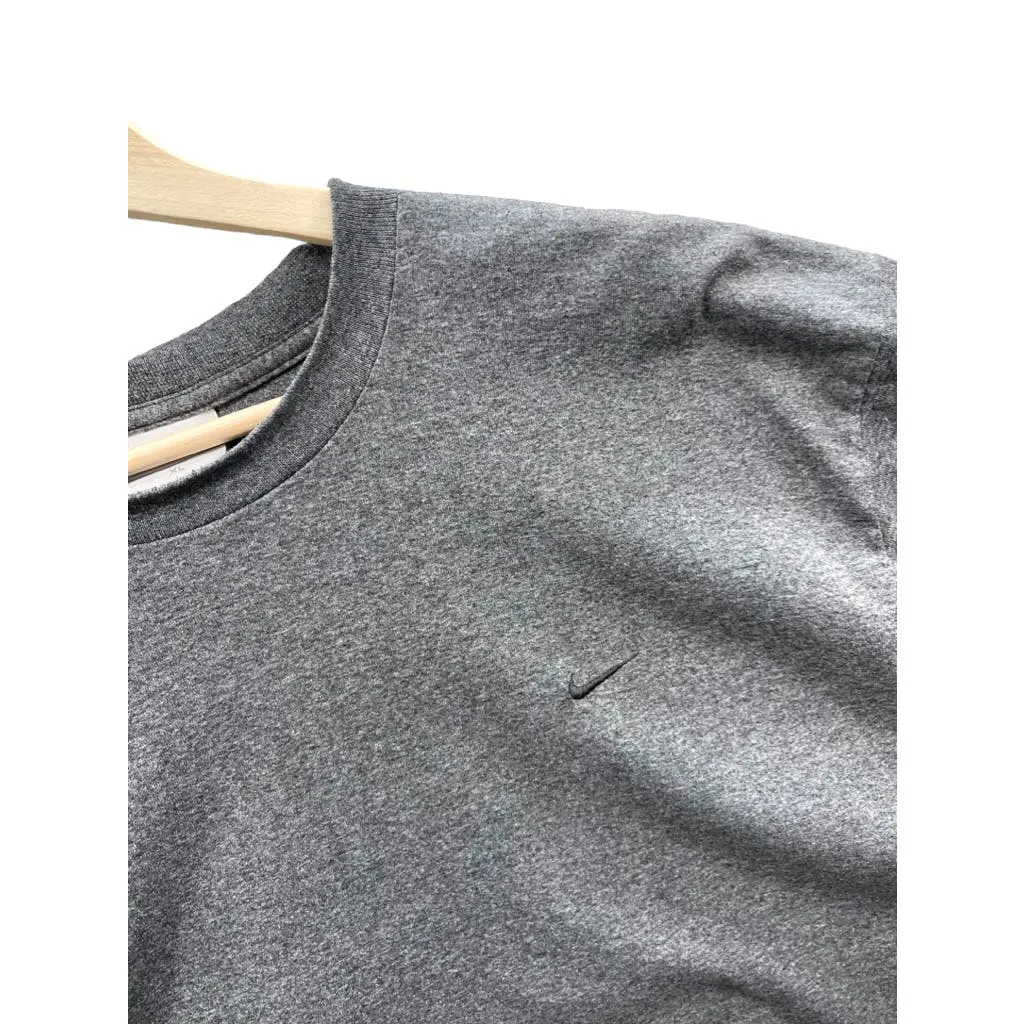 Vintage 2000's Nike Charcoal Gray Essential Swoosh T-Shirt