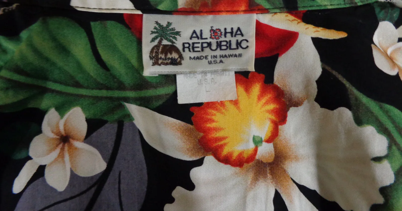 Vintage Aloha Republic Black Tropical Floral Print Hawaiian Shirt - Large