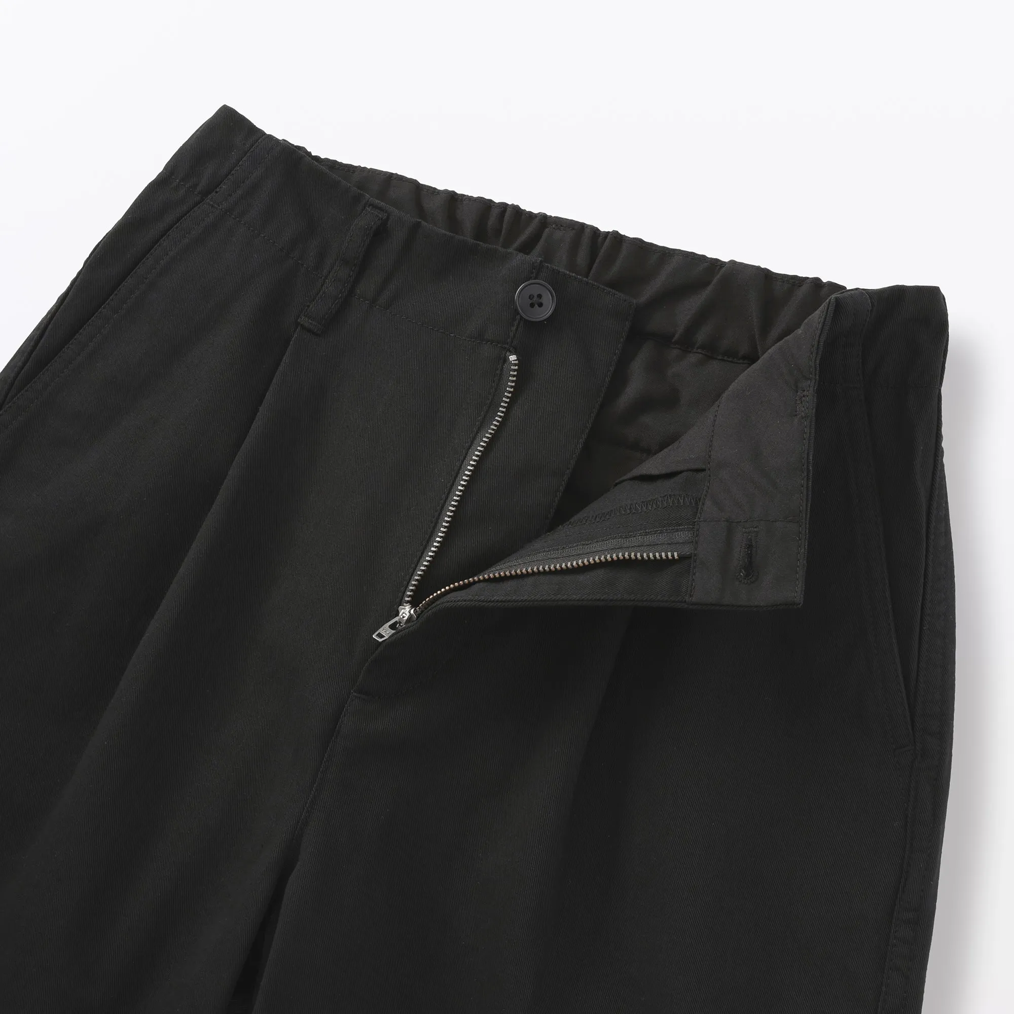 Women's Slub Yarn Chino Darted Shorts